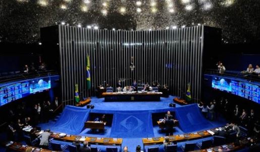 Plenário pode votar na terça-feira mais dinheiro para a saúde
